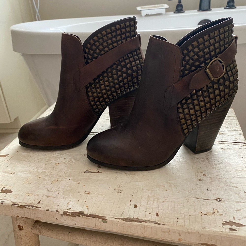 Steve Madden Booties